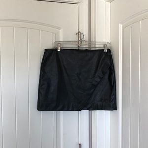 BLACK LEATHER SKIRT: BLANKNYC SIZE 29